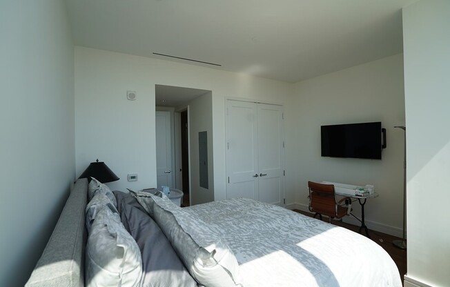 2 beds, 2.5 baths, 1,403 sqft, $24,000, Unit 5103