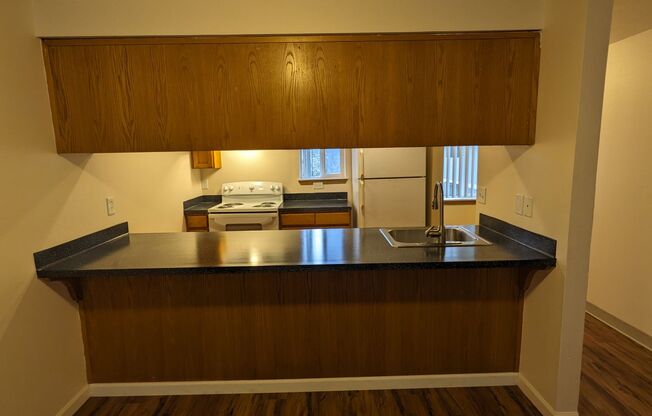 1 bed, 1 bath, 650 sqft, $1,200, Unit 19