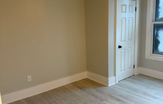 1053 METROPOLITAN PKWY