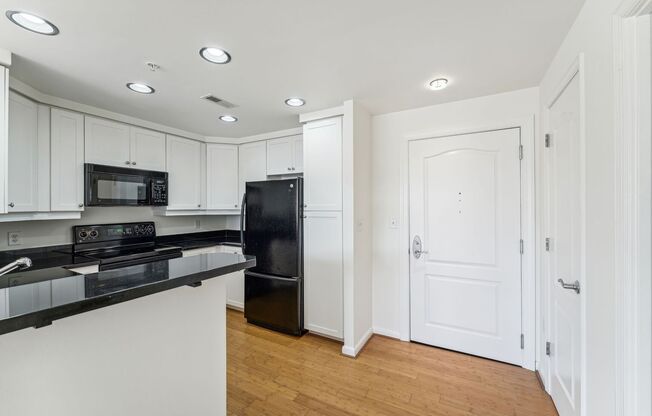 1 bed, 1 bath, $2,449, Unit Unit 804