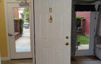 215 N 19 ST