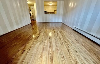 205 INDEPENDENCE AVE
