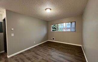 1 bed, 1 bath, 500 sqft, $1,050, Unit 28-B