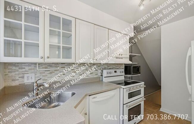 4431 34 ST S