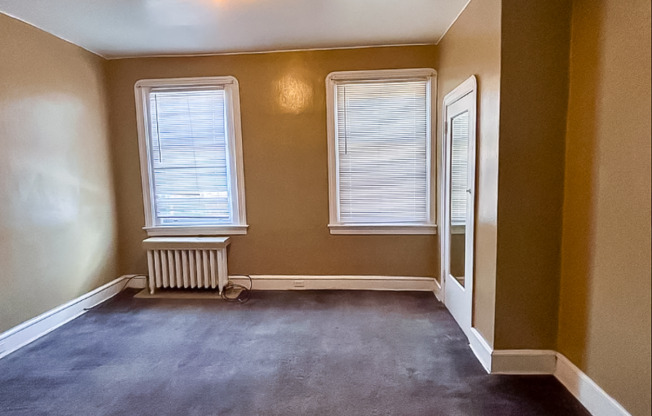 5602 N 7 ST