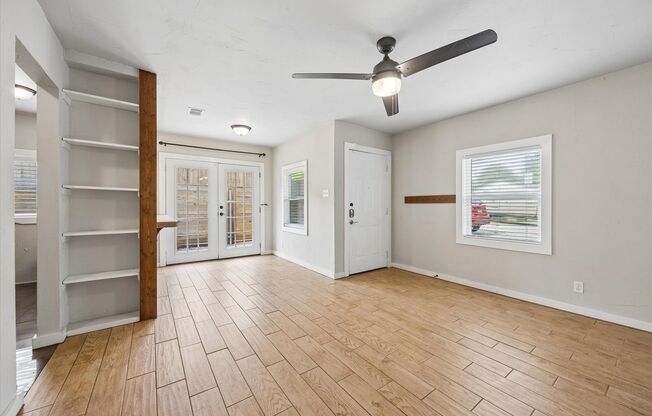 2717 Parker Lane