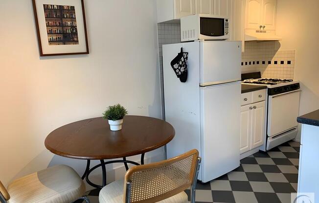 1 bed, 1 bath, $2,995, Unit 5F