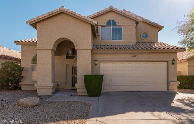 Charming and spacious 4 bed, 2.5 bath in Pointe Mountainside Phoenix!!