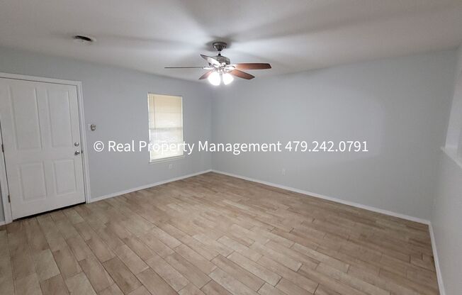 3 beds, 2 baths, $1,200