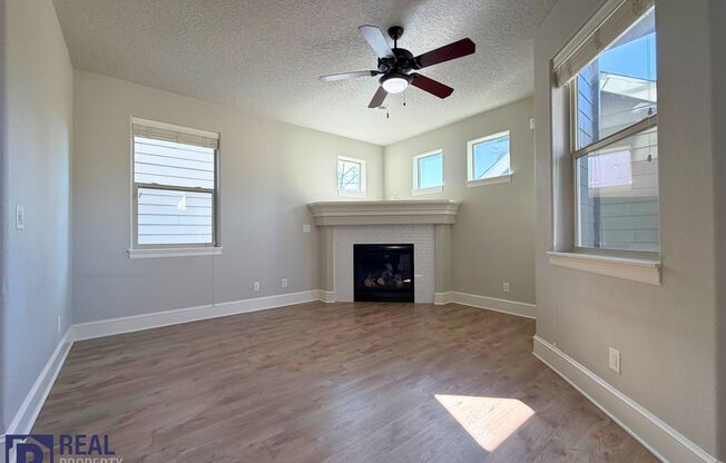 MOVE-IN SPECIAL! | King City 3BR/2.5BA Home - Garage & Green Space Views