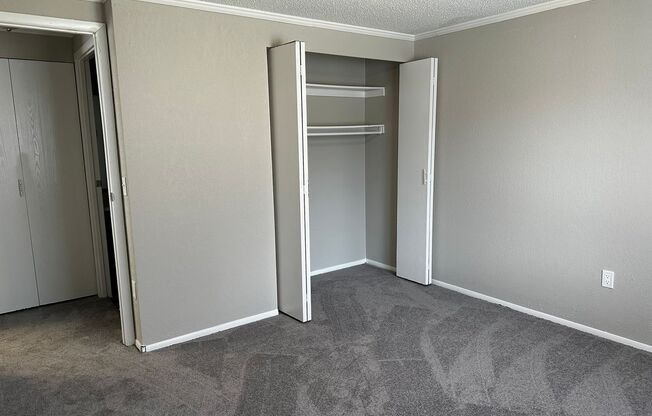 1 bed, 1 bath, 634 sqft, $899, Unit 5744 UD