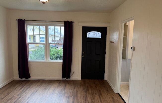 2 beds, 1 bath, $1,450