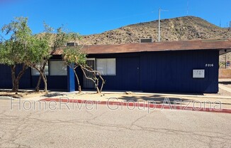 2016 W CACTUS RD