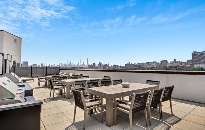 1 bed, 1 bath, 738 sqft, $6,000, Unit 5N