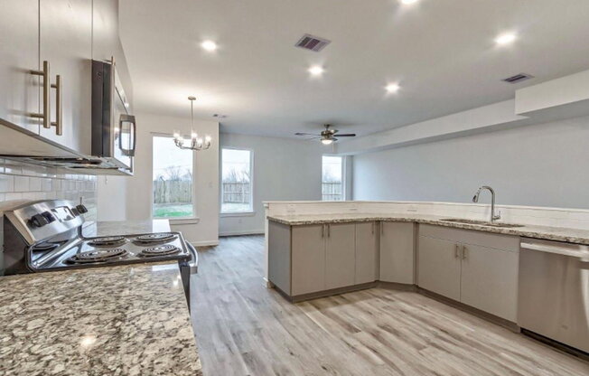 13305 TETRIS DR