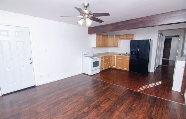 1 bed, 1 bath, 600 sqft, $1,150, Unit Unit C