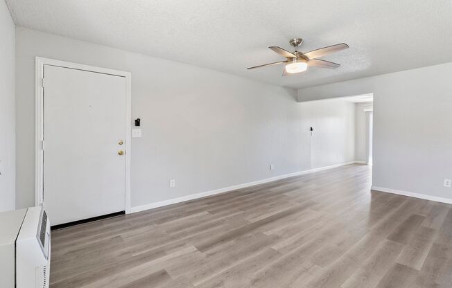 2 beds, 1 bath, 900 sqft, $1,950, Unit 9