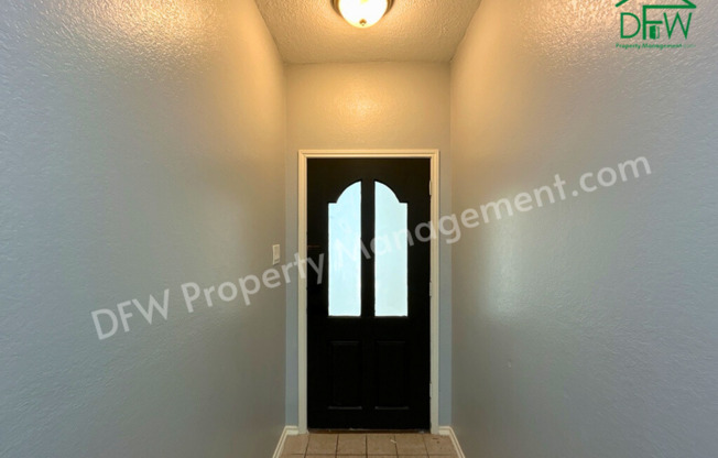 Charming 3-Bedroom Duplex with Modern Amenities in DeSoto, TX