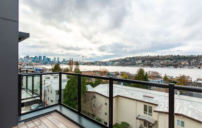 Studio, 1 bath, 246 sqft, $1,233, Unit 106