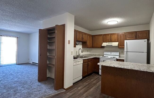 Comfortable 2x2 with Garage + In-Unit Laundry