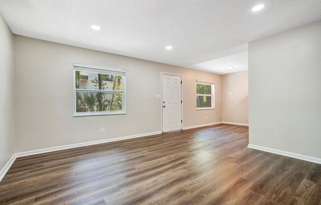 2 beds, 1 bath, 775 sqft, $1,999, Unit 522