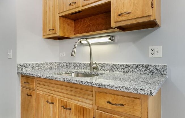 1 bed, 1 bath, 600 sqft, $1,750, Unit 407