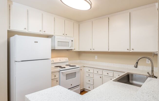 Willow Creek Apartments