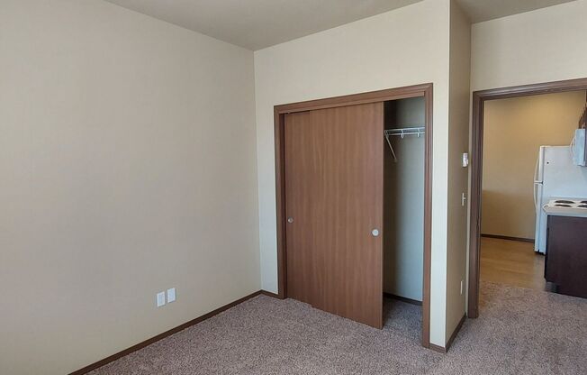 2 beds, 1 bath, $1,595, Unit 304