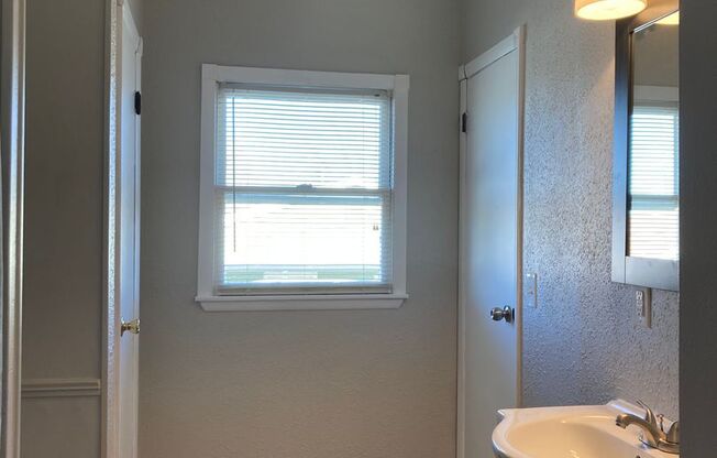 3 beds, 2 baths, $2,295