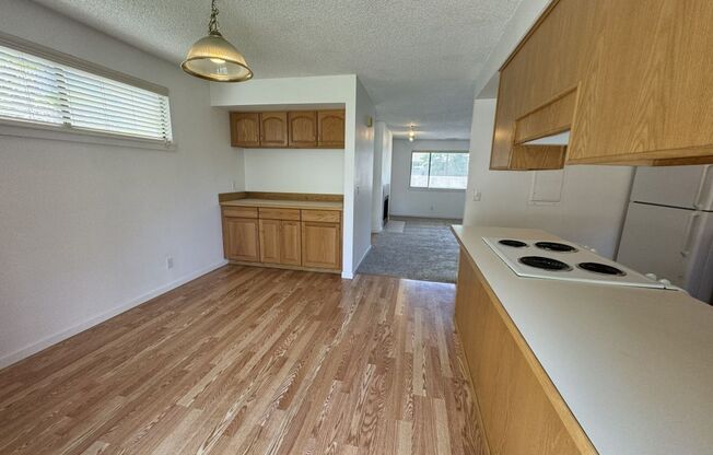 2Bd/1Ba Kirkland Condo