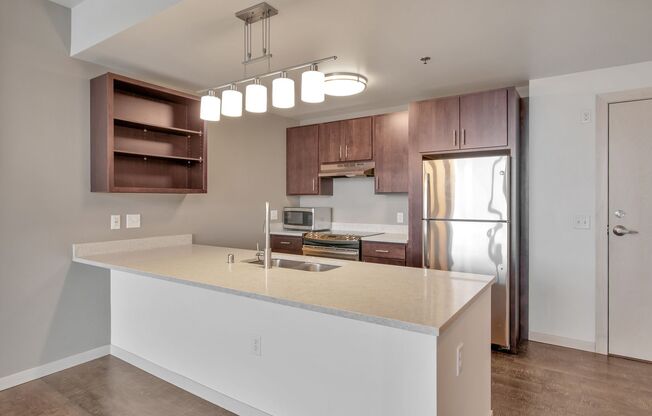 1 bed, 1 bath, 656 sqft, $1,745, Unit 0420