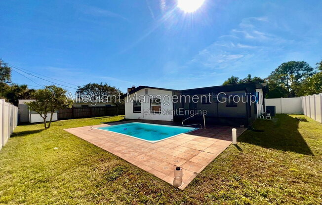 3 beds, 2 baths, 1,685 sqft, $2,299