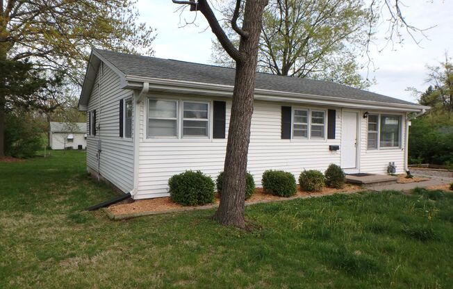 Adorable 3 Bedroom Home!