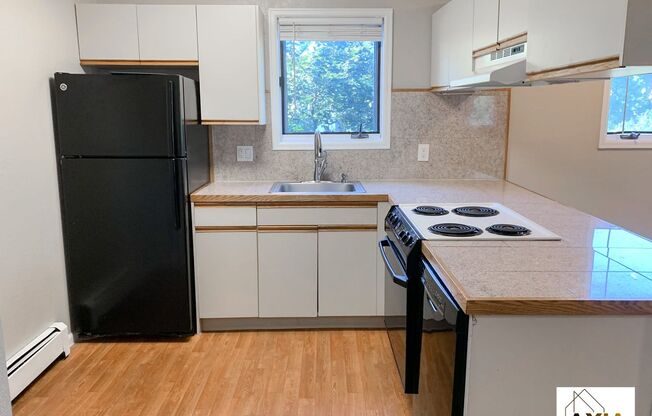 2 beds, 1 bath, 640 sqft, $2,000, Unit 208