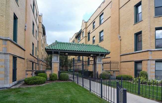 2334 Spaulding