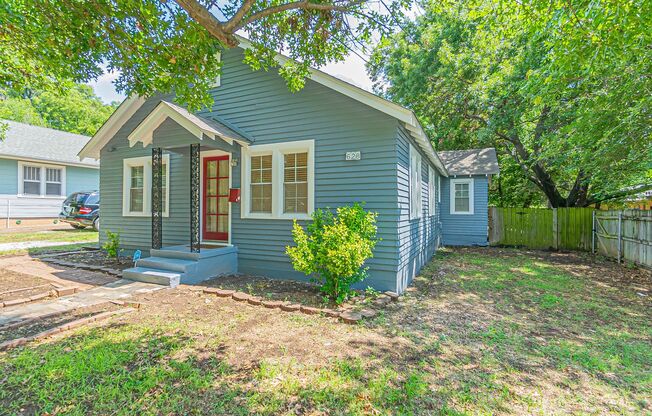 Beautifully remodeled campus home!