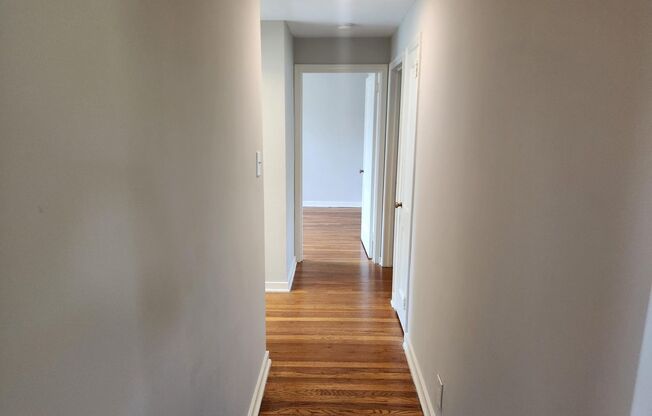 2 beds, 1 bath, 897 sqft, $2,265, Unit A-05