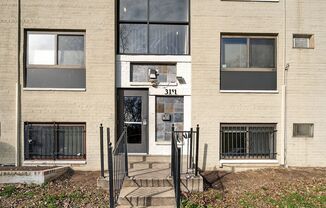 FOR RENT 3111 NYLOR RD SE APT 104