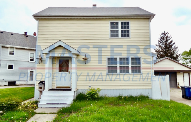577 DOVER PL