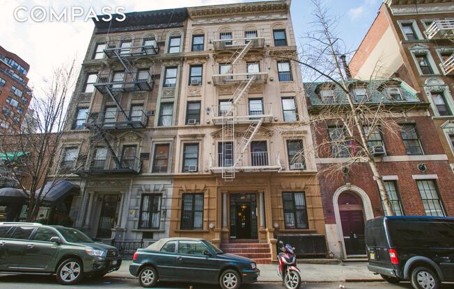 126 E 83 ST