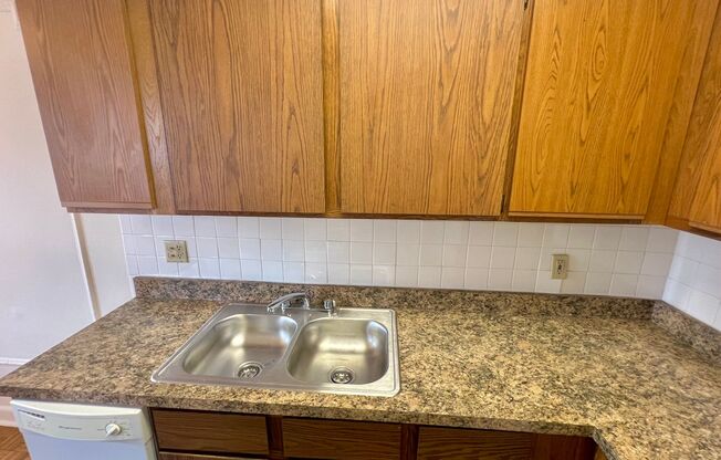 Studio, 1 bath, 375 sqft, $1,455, Unit 644-205