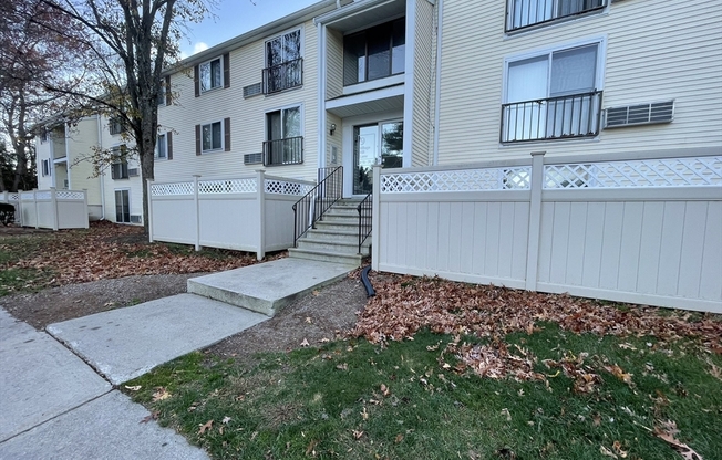 1 bed, 1 bath, 778 sqft, $1,700, Unit 16