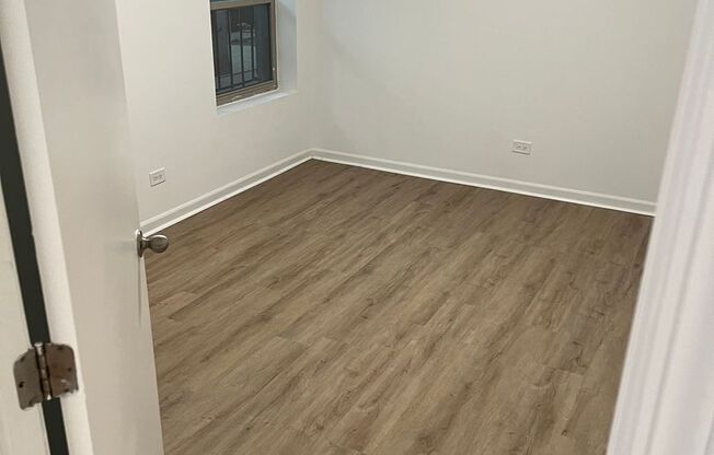 2 beds, 1 bath, $1,795, Unit 101