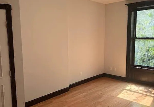 114 W 131 ST