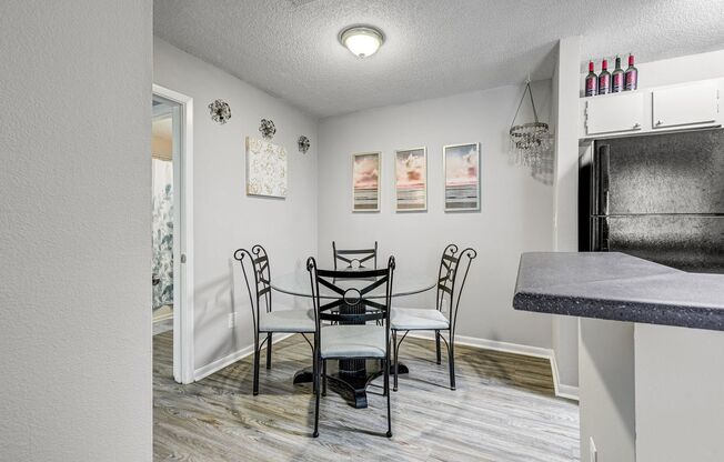 2 beds, 2 baths, 1,000 sqft, $1,050, Unit B15