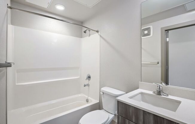 4 beds, 4 baths, 1,094 sqft, $2,900, Unit 203