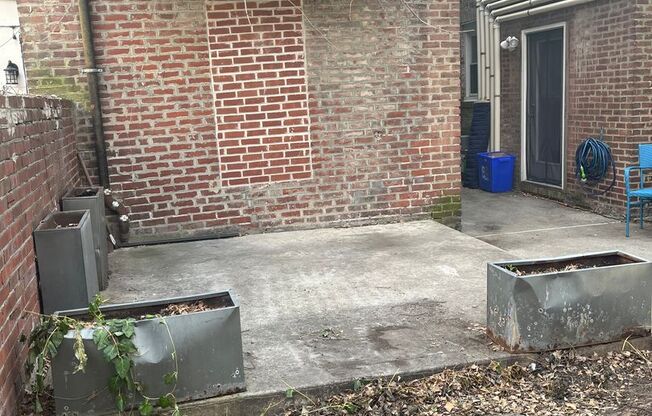 1 bed, 1 bath, 394 sqft, $1,400, Unit 1R