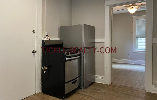 1 bed, 1 bath, $1,075, Unit 194 #2 Charlotte St