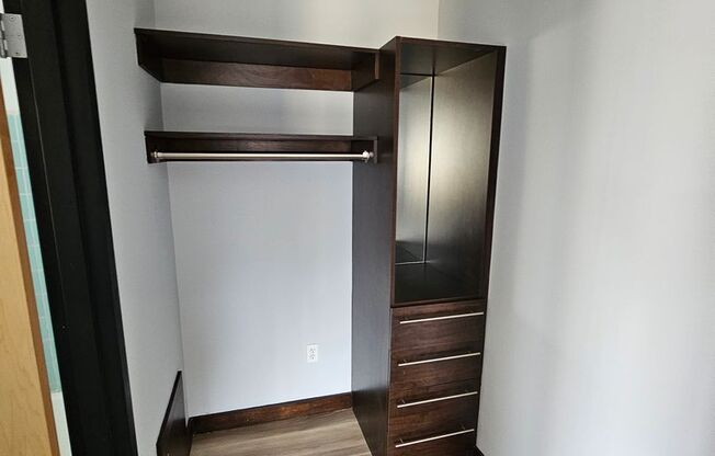 Studio, 1 bath, 352 sqft, $995, Unit 316-408