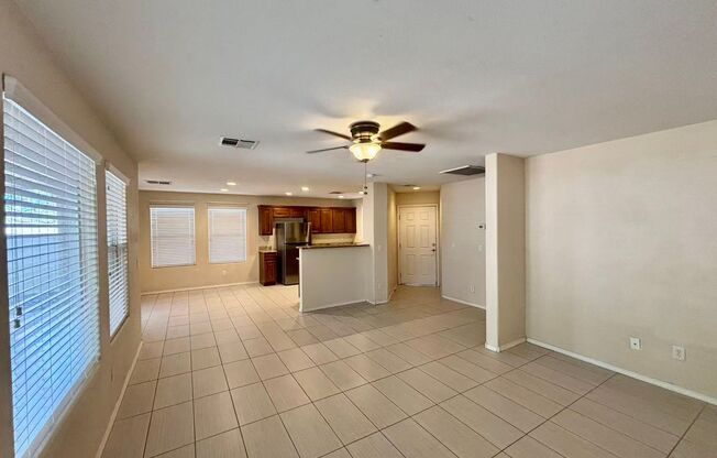 Beautiful 4 bedrooms home in desirable Green Valley